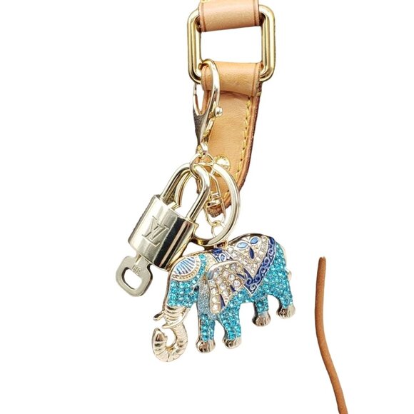 Authentic Louis Vuitton Lock & Key with unbranded Elephant Bagcharm, Keycharm - Picture 3 of 6